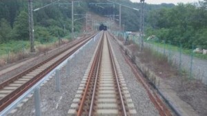 北海道新幹線と在来線の共用の三線軌条