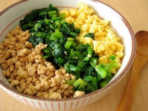三色丼
