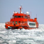 ガリンコ号Ⅱ 流氷を砕きながら突き進む 2016